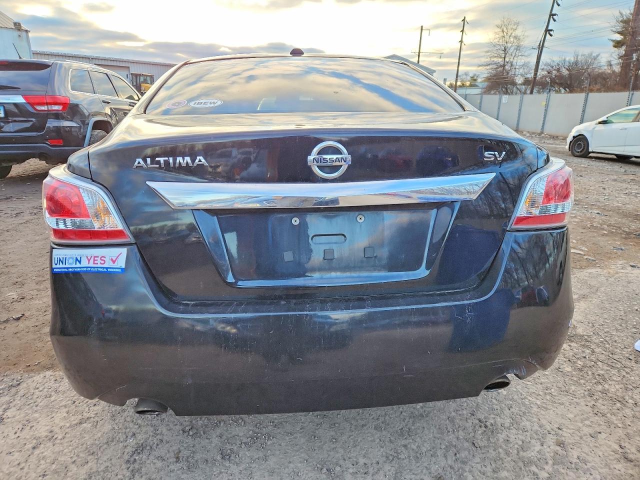 2015 Nissan Altima 2.5 - Image 6