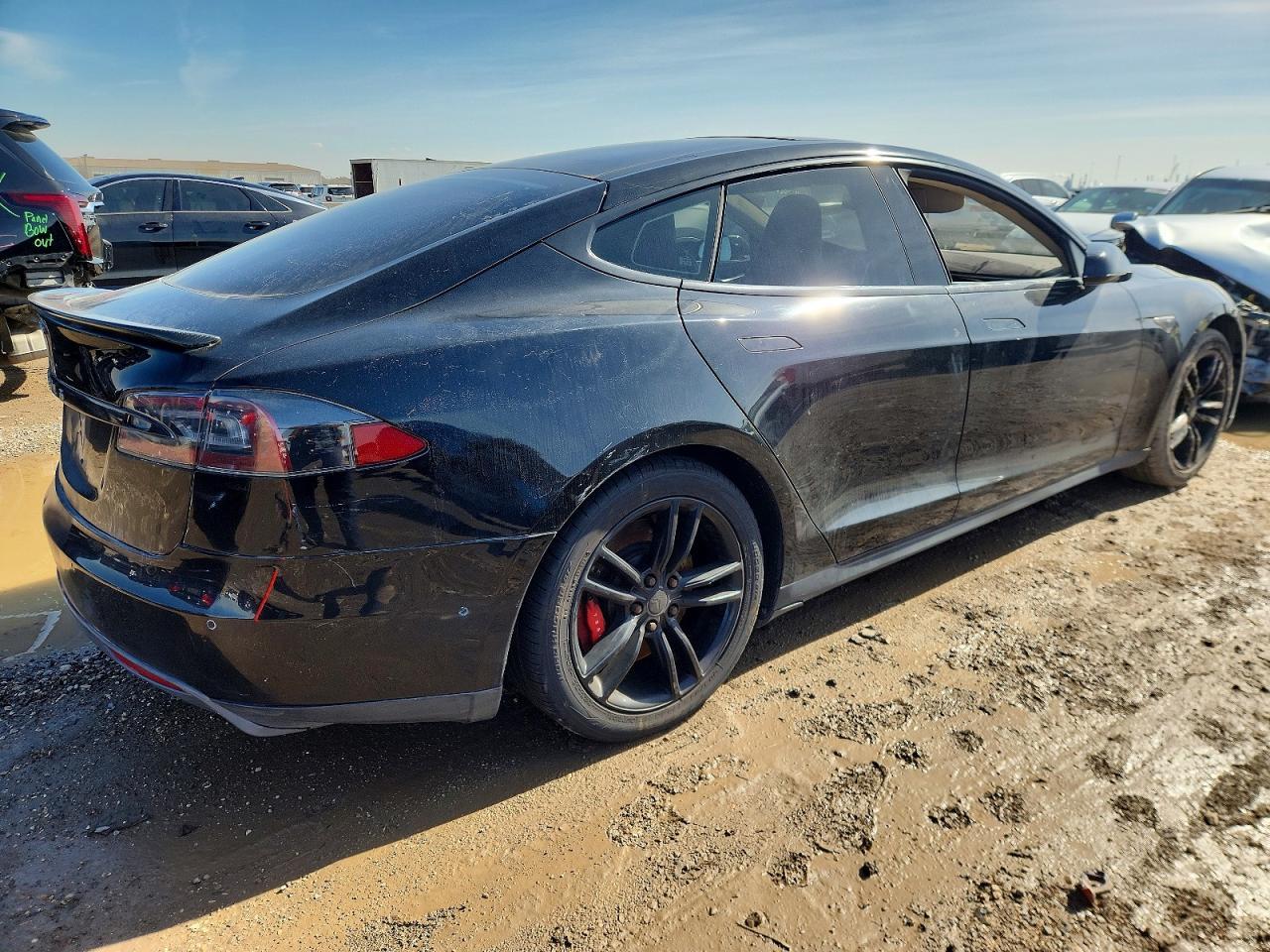 2015 Tesl Model S 90 - Фото 3