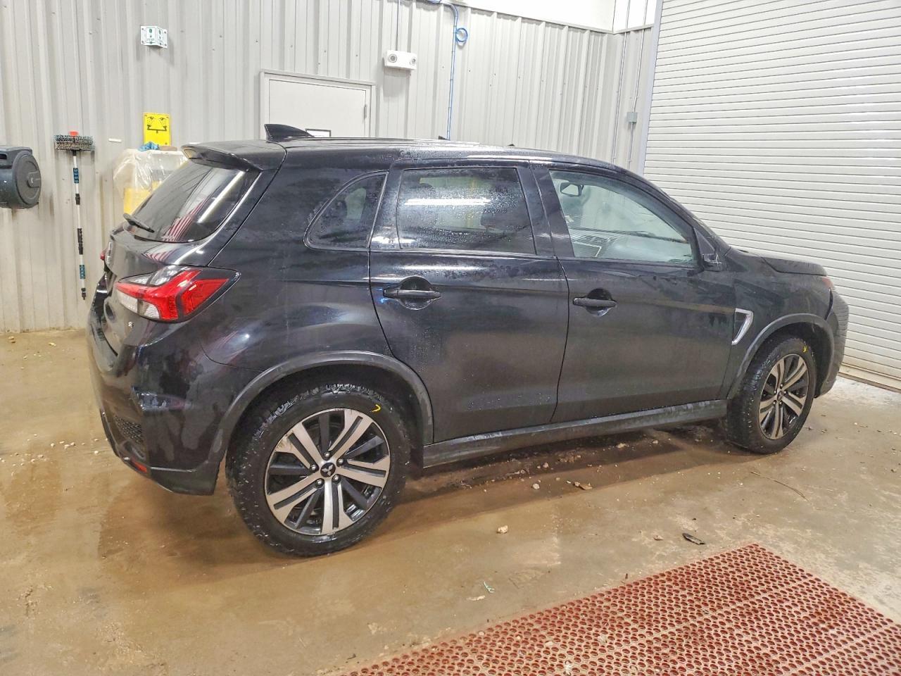 2020 Mitsubishi Outlander Sport Es - Image 3