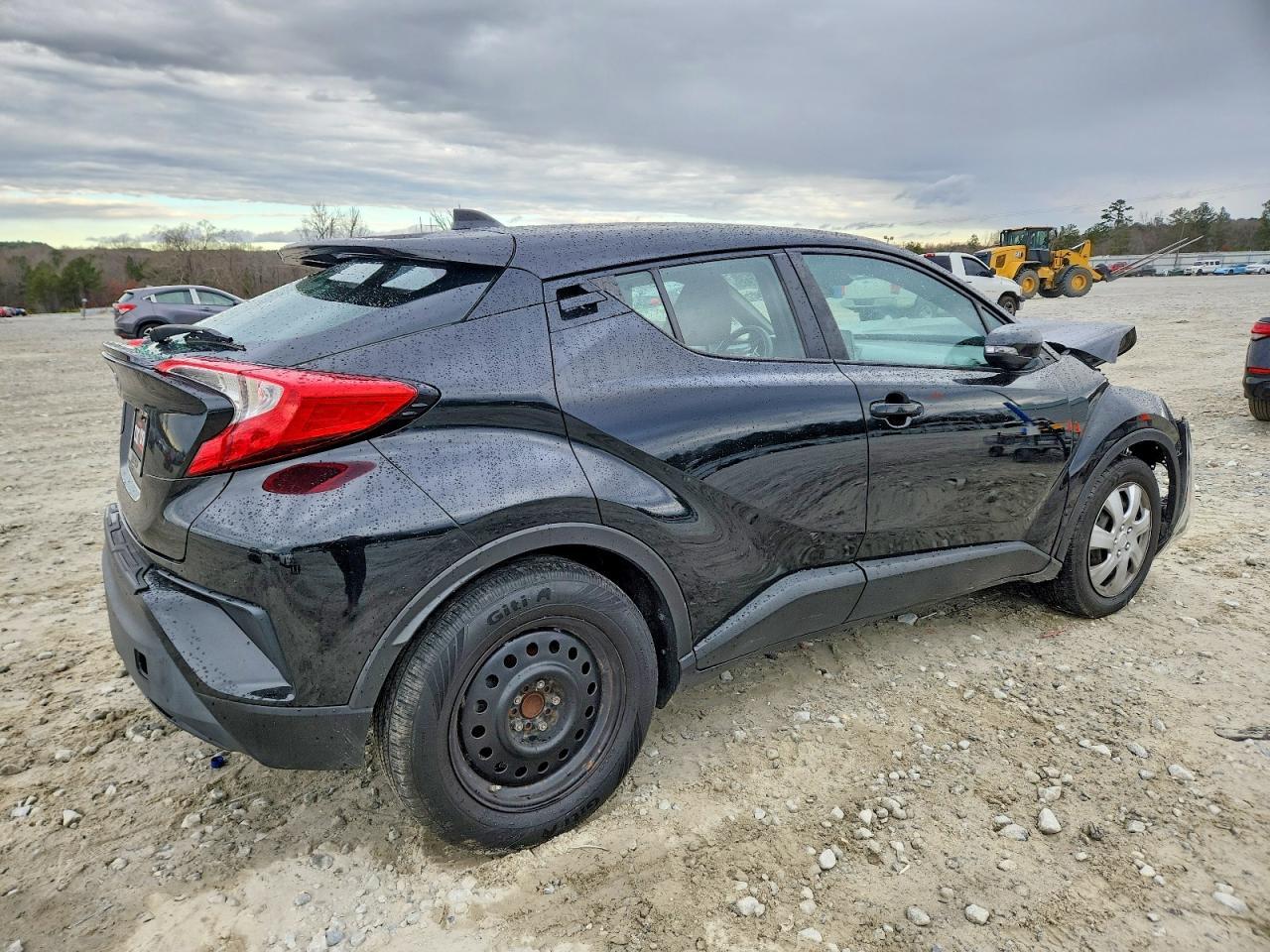 2019 Toyota C-Hr Xle - Image 3