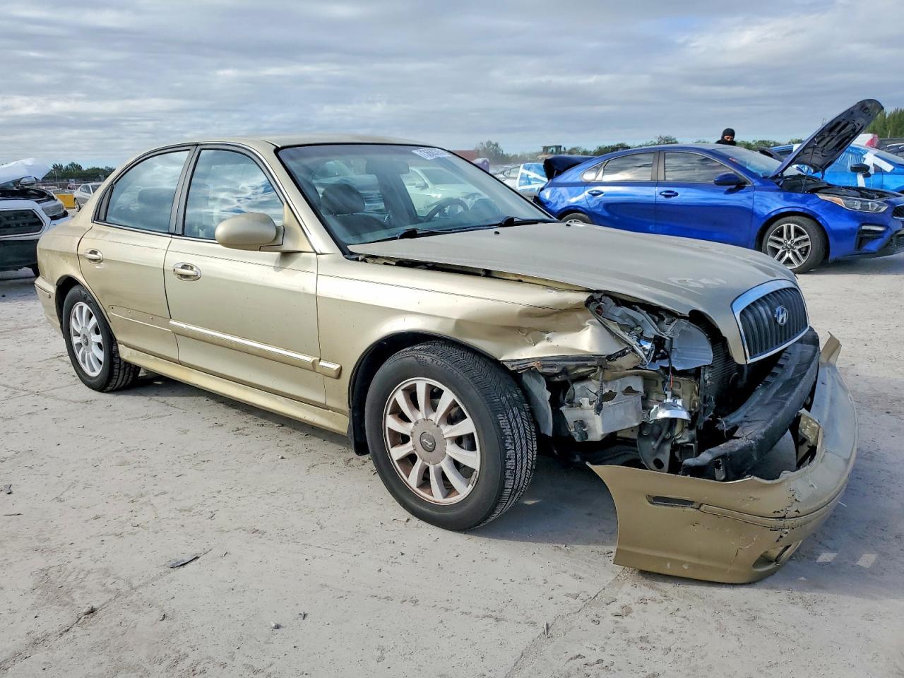 2004 Hyundai Sonata Gls - Image 4