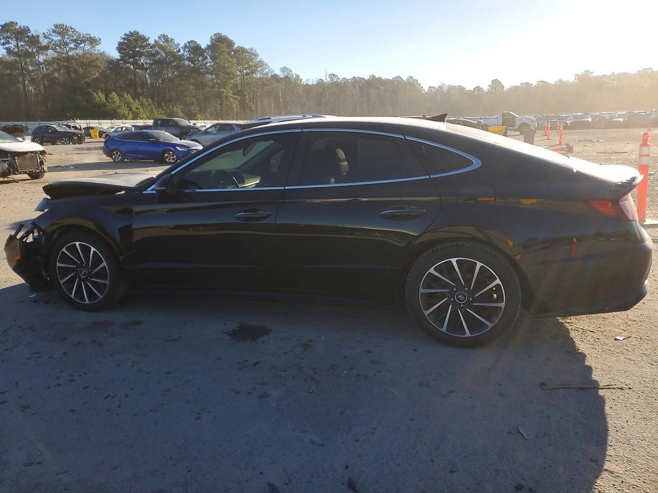 2022 Hyundai Sonata Limited - Фото 2