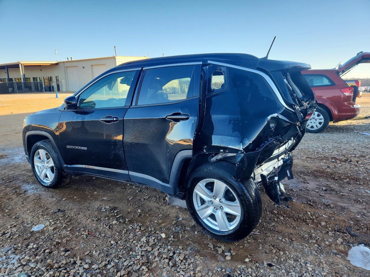 2022 Jeep Compass Latitude - Фото 2