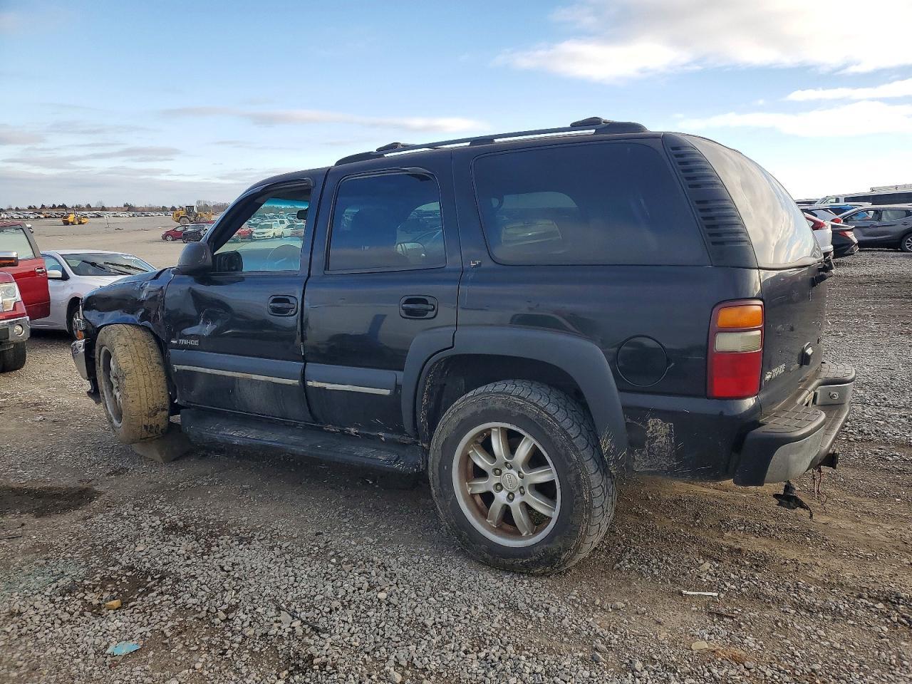 2002 Chevrolet Tahoe K1500 - Фото 2
