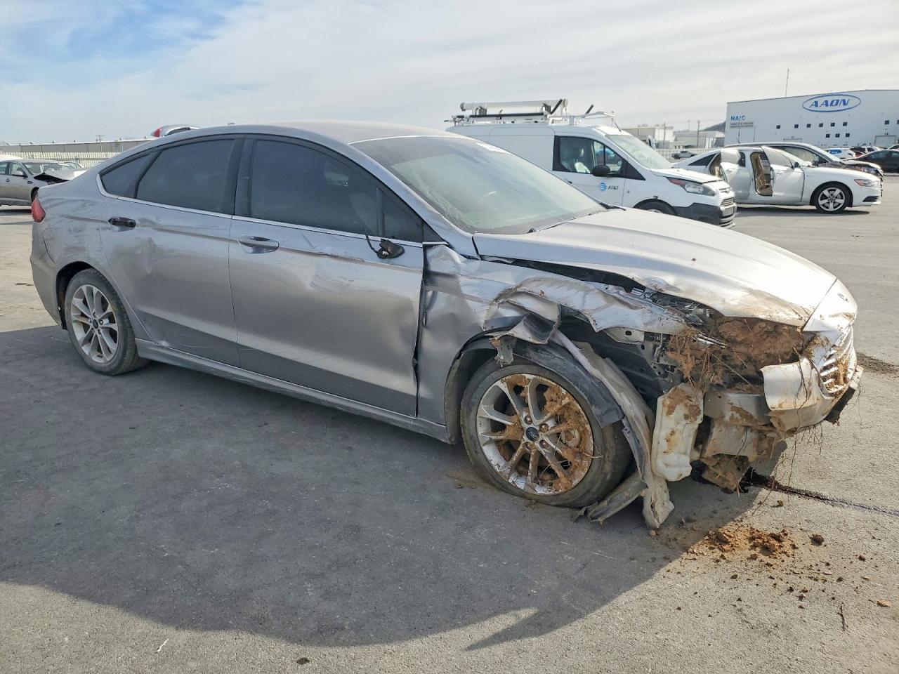 2020 Ford Fusion Se - Фото 4