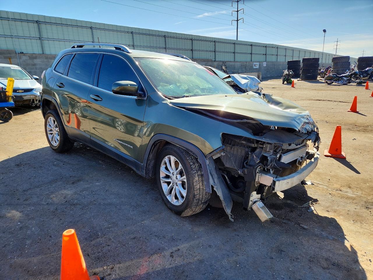 2019 Jeep Cherokee Latitude - Image 4