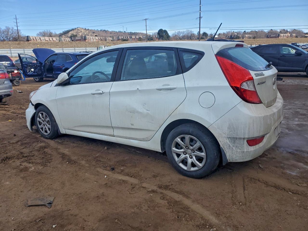 2014 Hyundai Accent Gls - Image 2