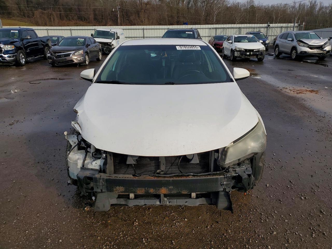 2015 Toyota Camry Le - Фото 5