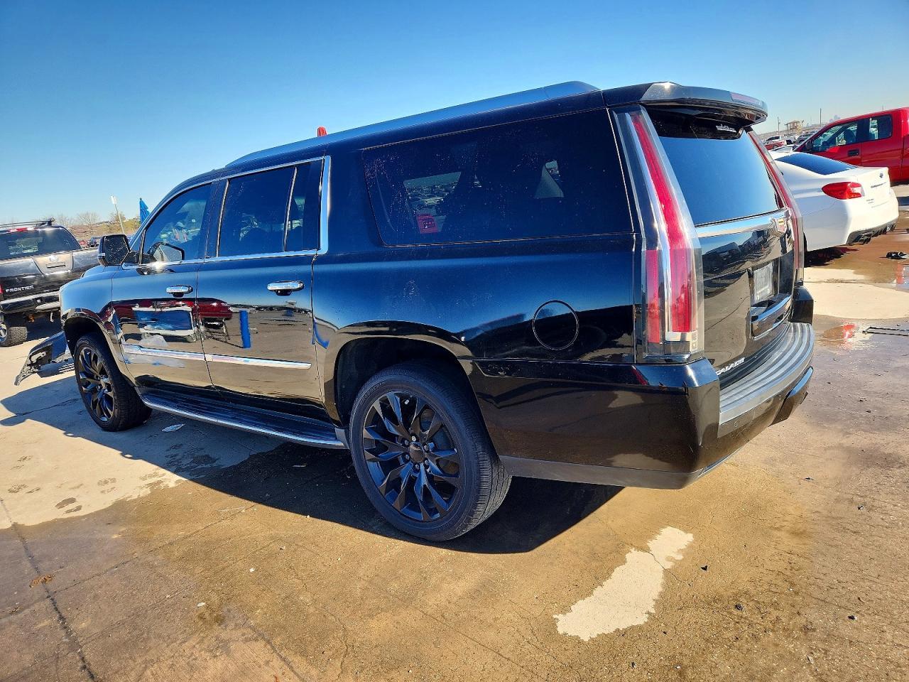 2016 Cadillac Escalade Esv Luxury - Фото 2