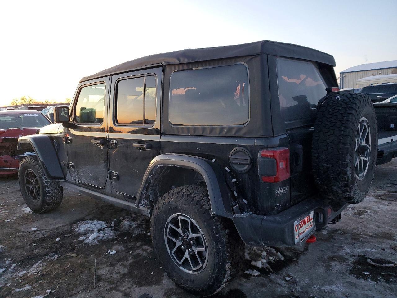 2025 Jeep Wrangler Rubicon - Фото 2