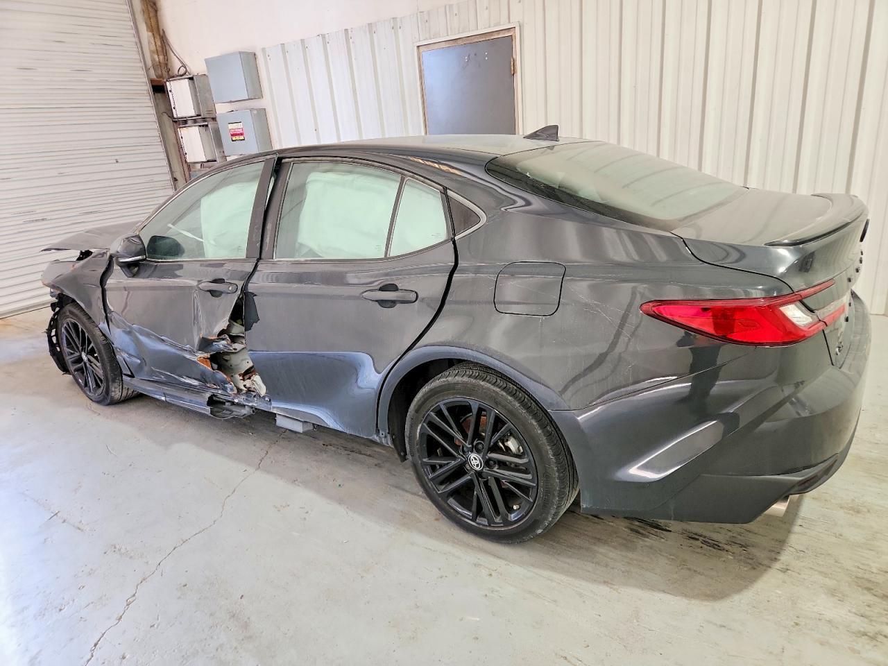 2025 Toyota Camry Xse - Фото 2