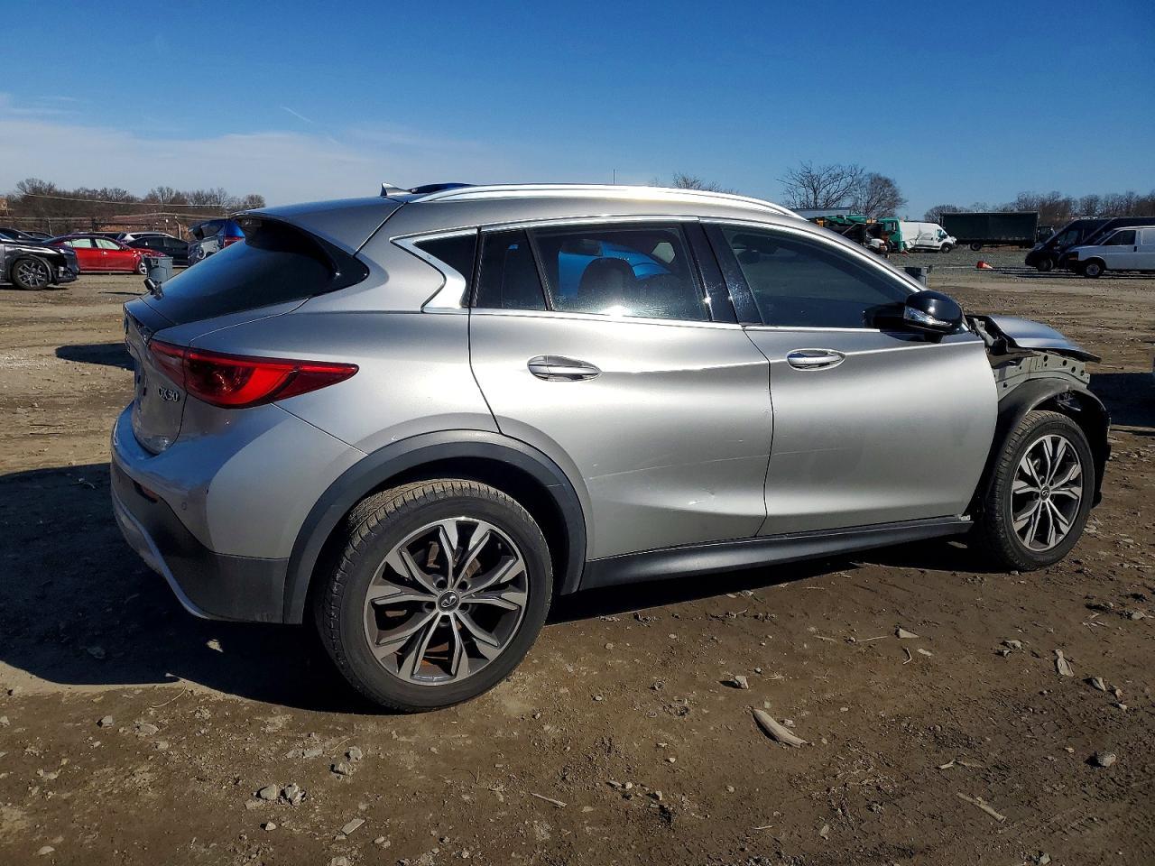 2018 Infiniti Qx30 Base - Фото 3