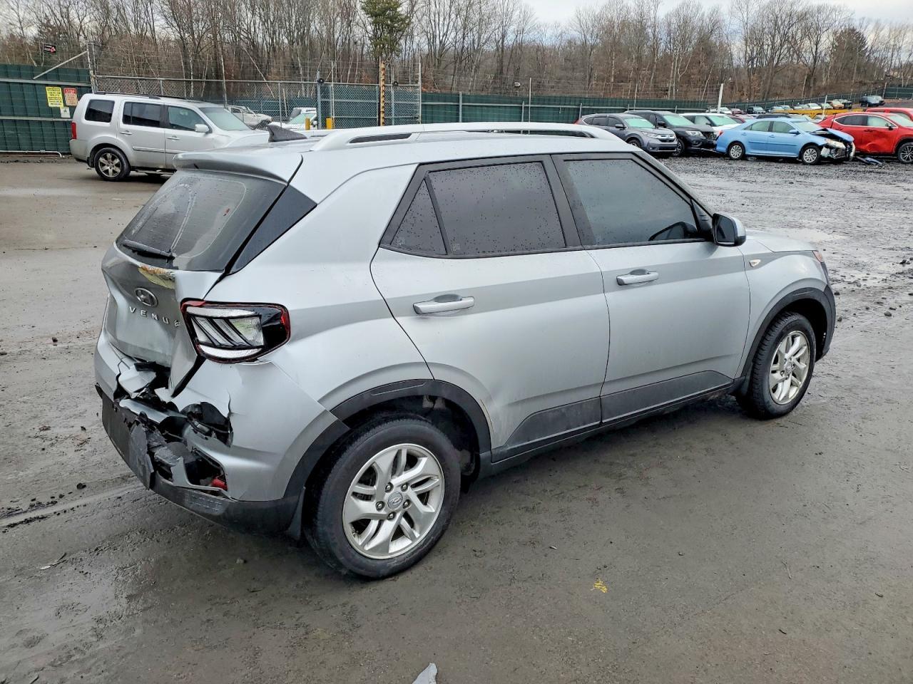 2020 Hyundai Venue Sel - Фото 3