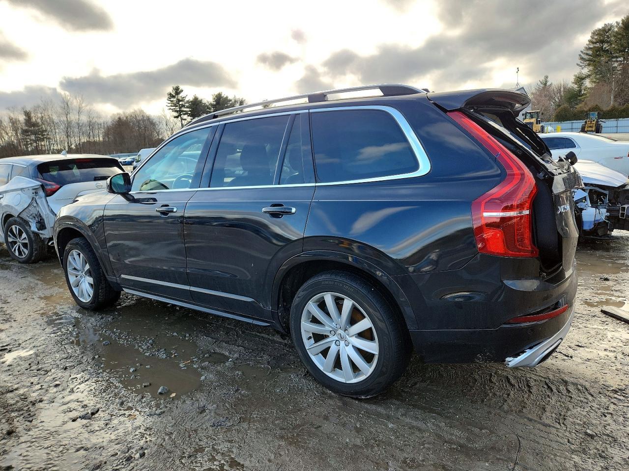 2017 Volvo Xc90 T6 - Фото 2