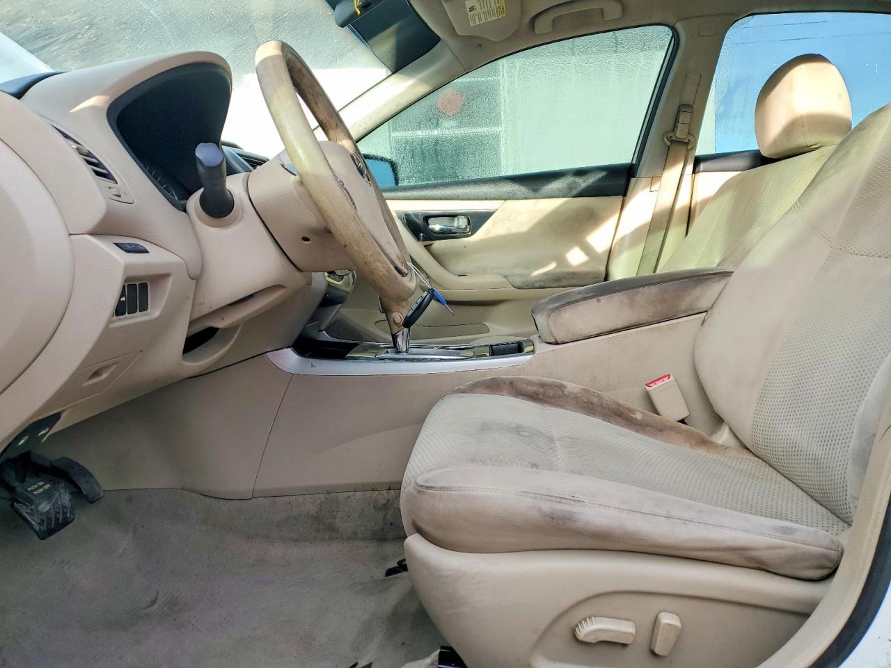 2014 Nissan Altima 2.5 S - Фото 7