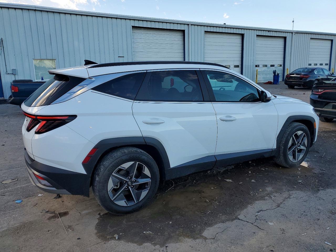 2025 Hyundai Tucson Sel - Image 3