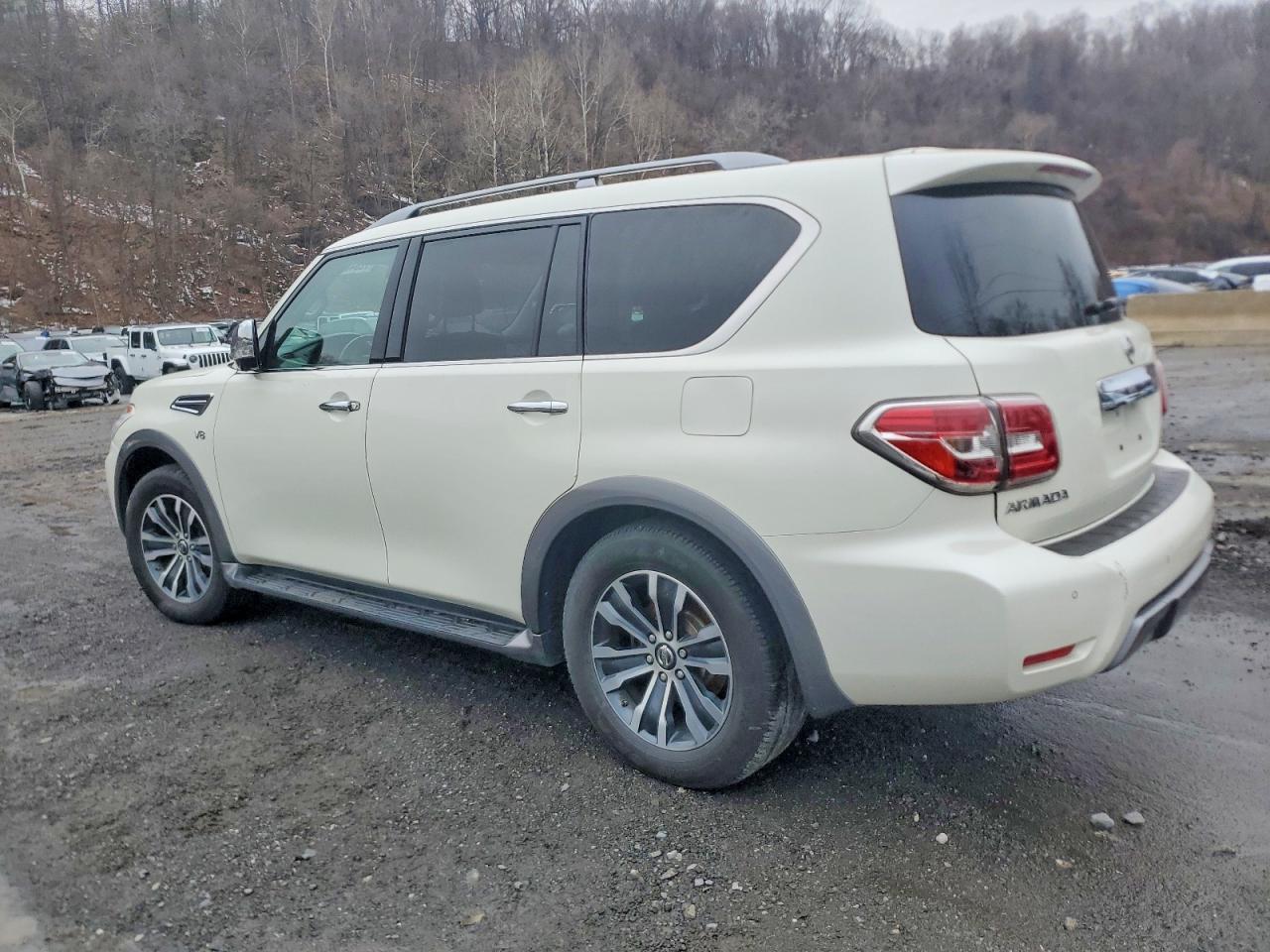 2020 Nissan Armada Sv - Image 2