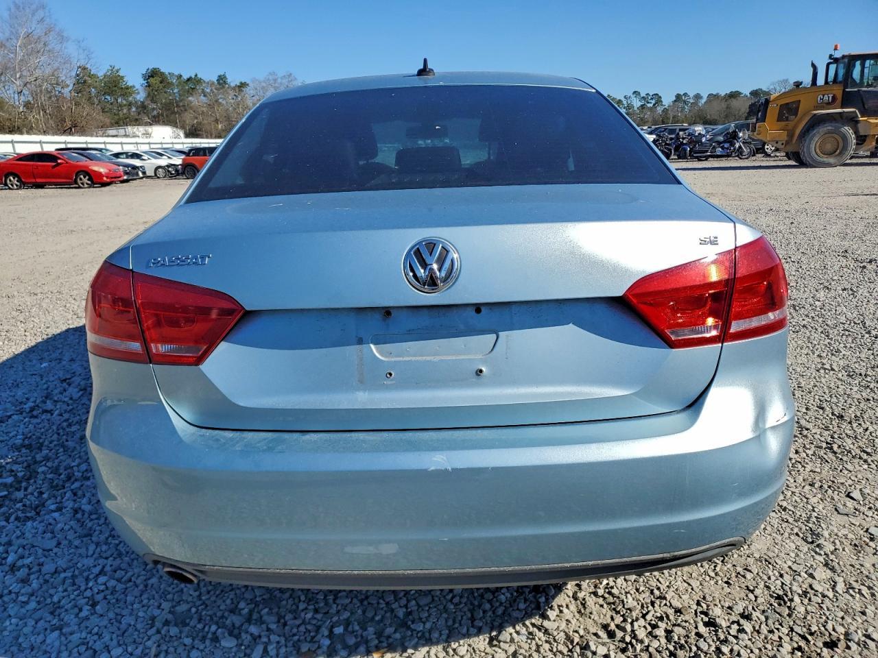 2012 Volkswagen Passat Se - Image 6