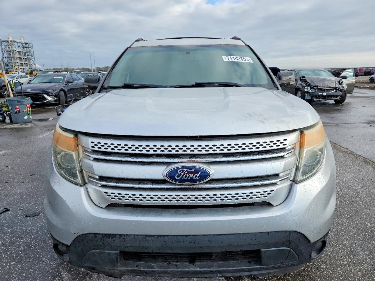 2012 Ford Explorer Xlt - Image 5