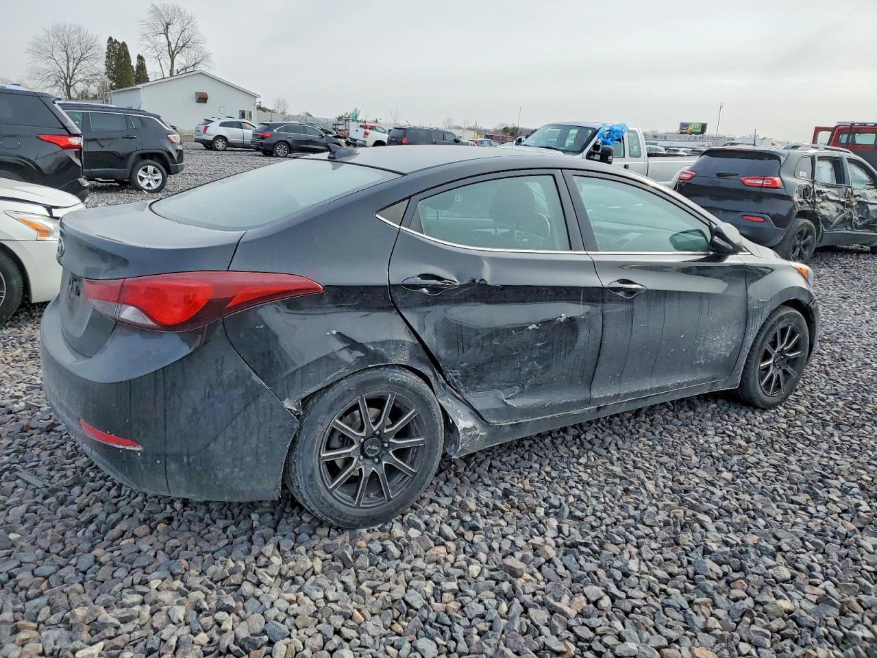 2016 Hyundai Elantra Value Edition - Image 3