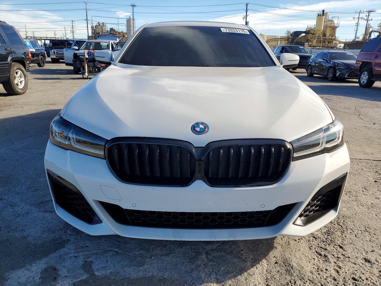 2023 BMW 530Xe - Image 5
