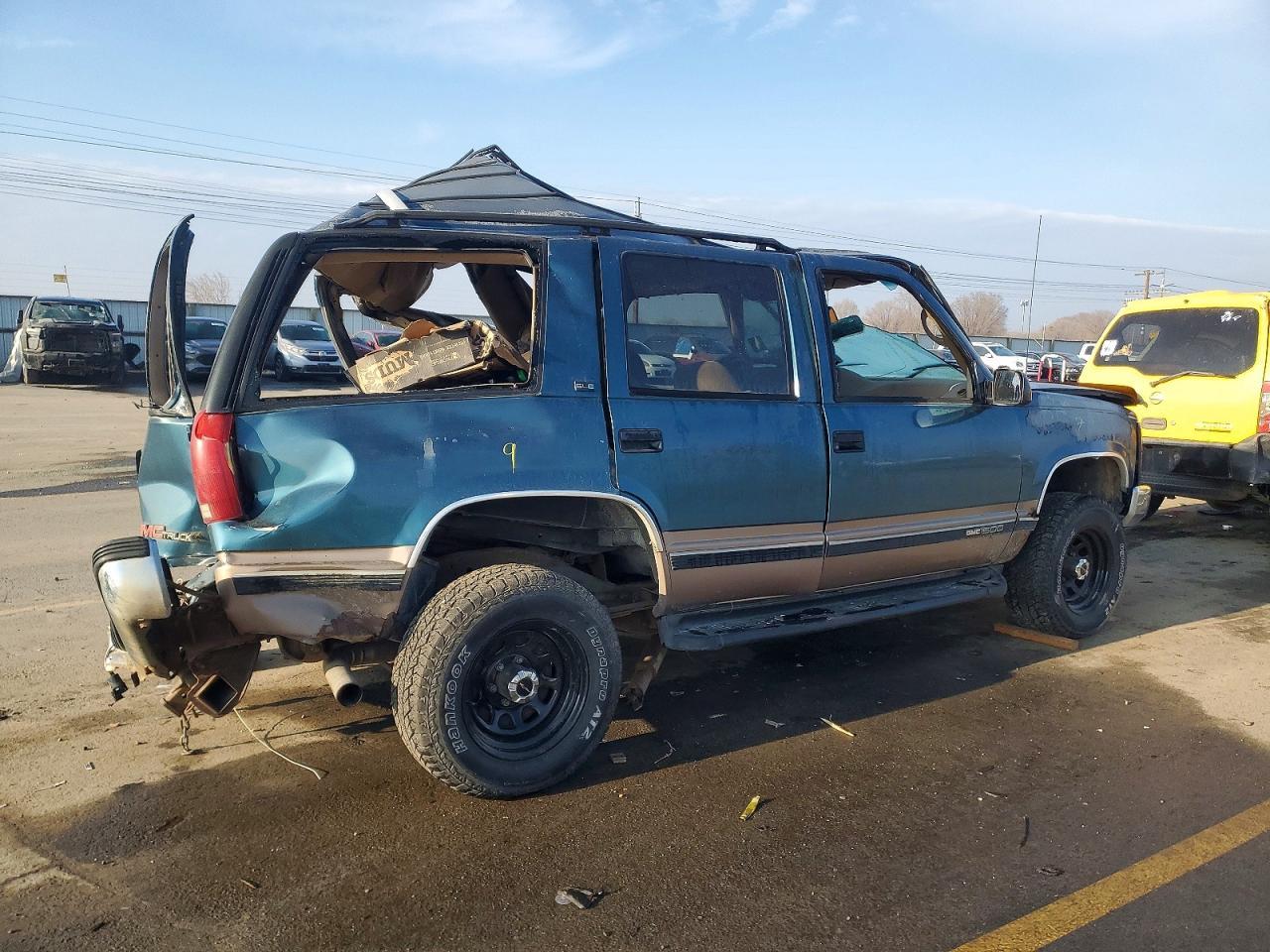 1995 GMC Yukon - Image 3