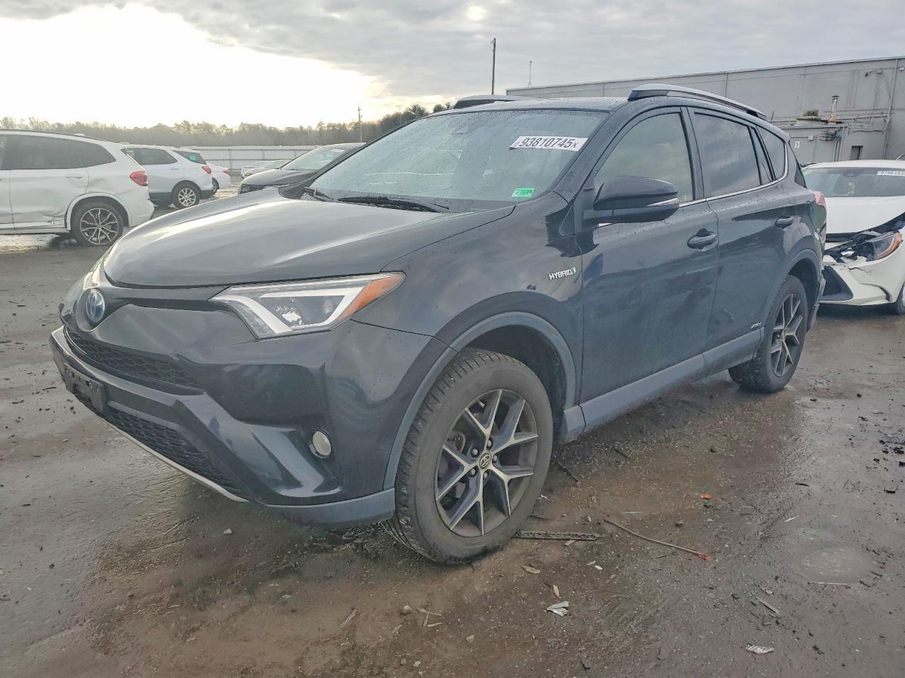 2018 Toyota Rav4 Hybrid Se