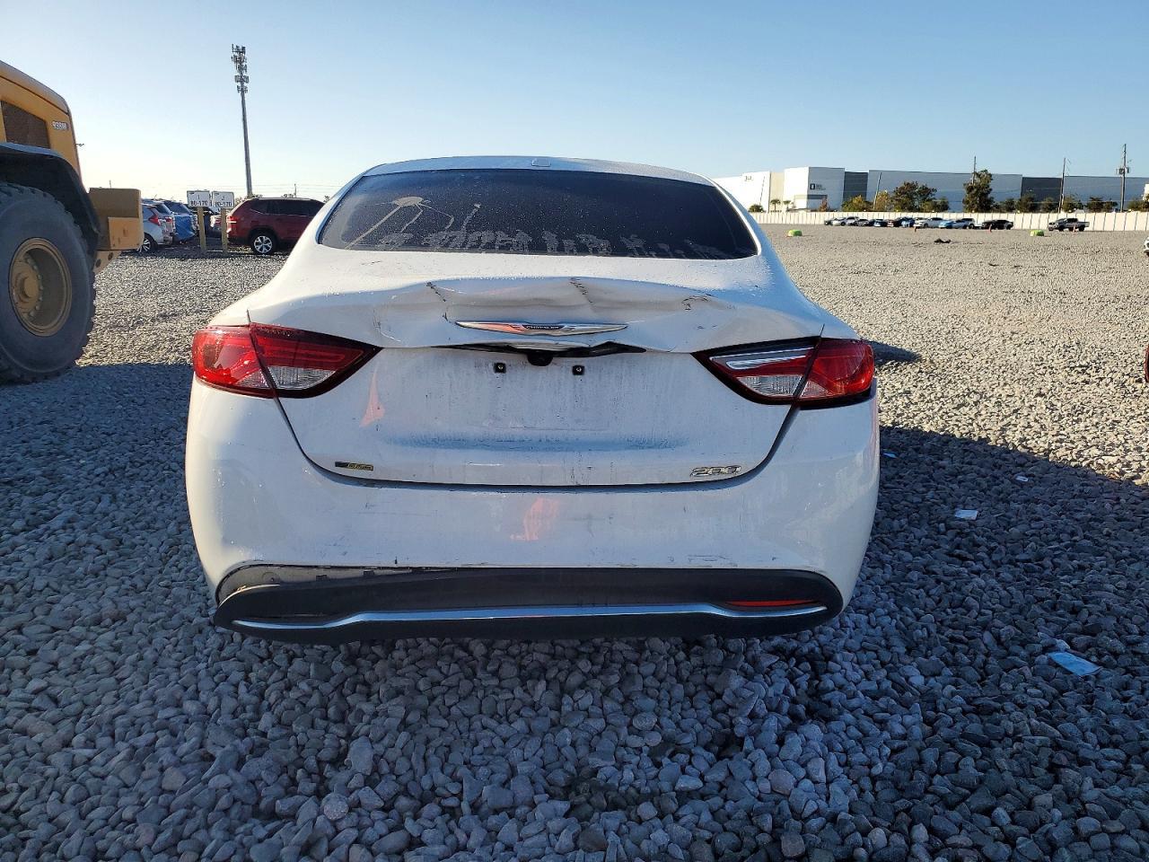 2015 Chrysler 200 Limited - Image 6