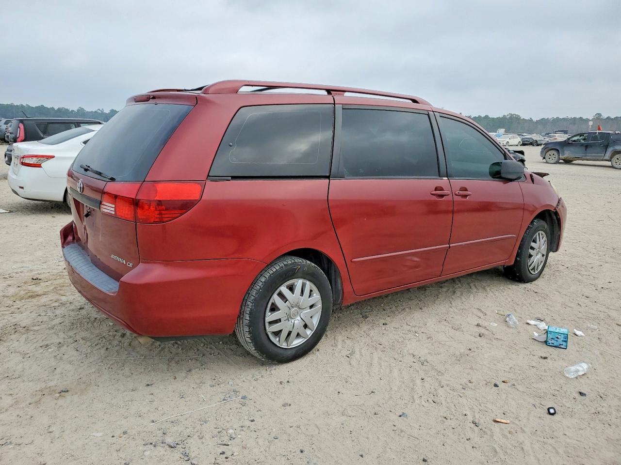 2005 Toyota Sienna Ce - Image 3