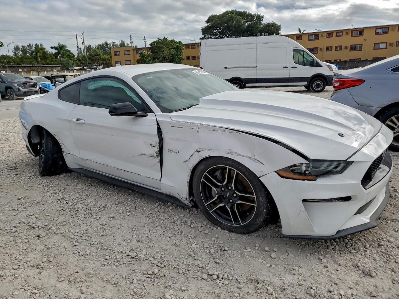 2021 Ford Mustang Gt - Image 4