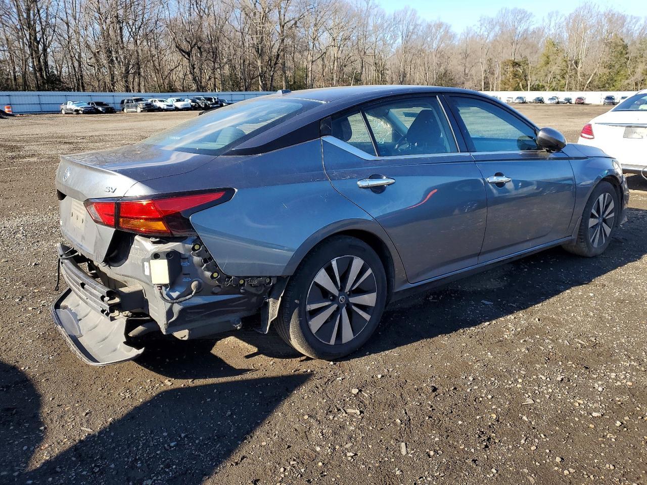 2021 Nissan Altima Sv - Image 3