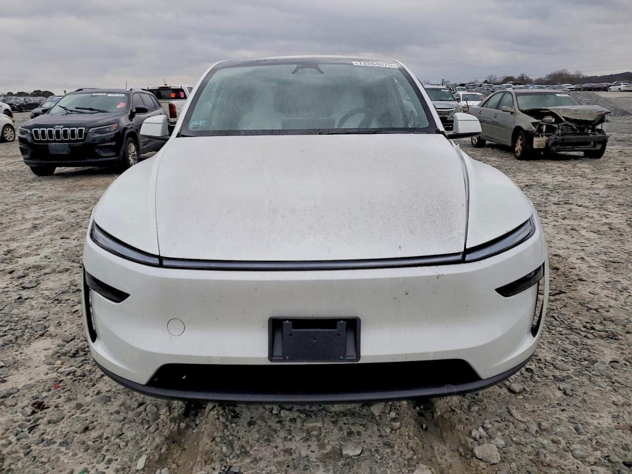2026 Tesla Model Y - Фото 5