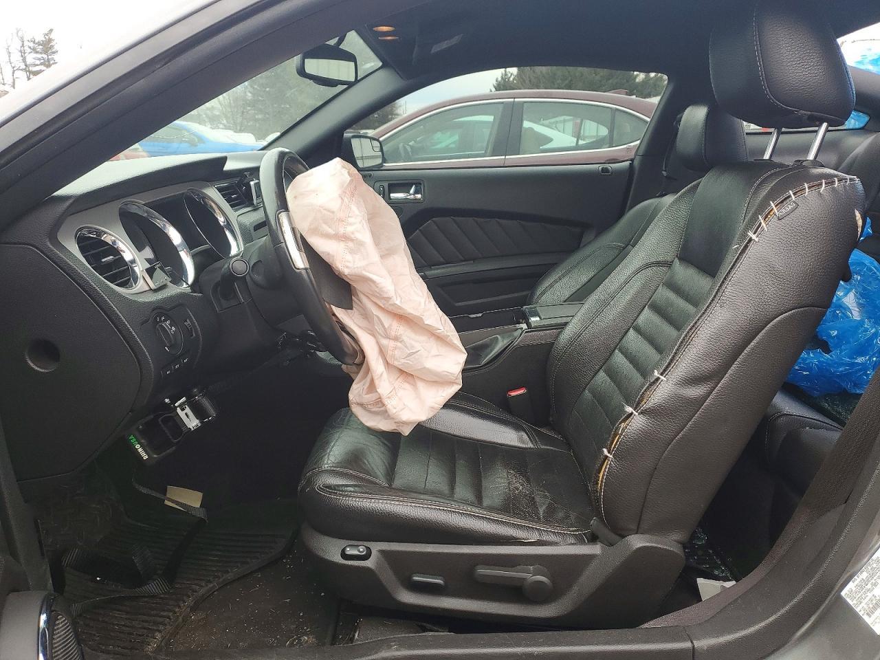 2011 Ford Mustang - Фото 7