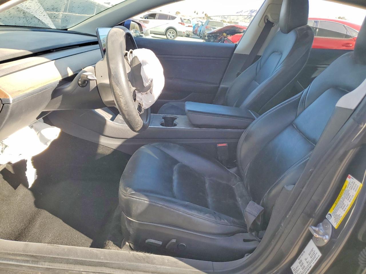 2019 Tesla Model 3 - Фото 7