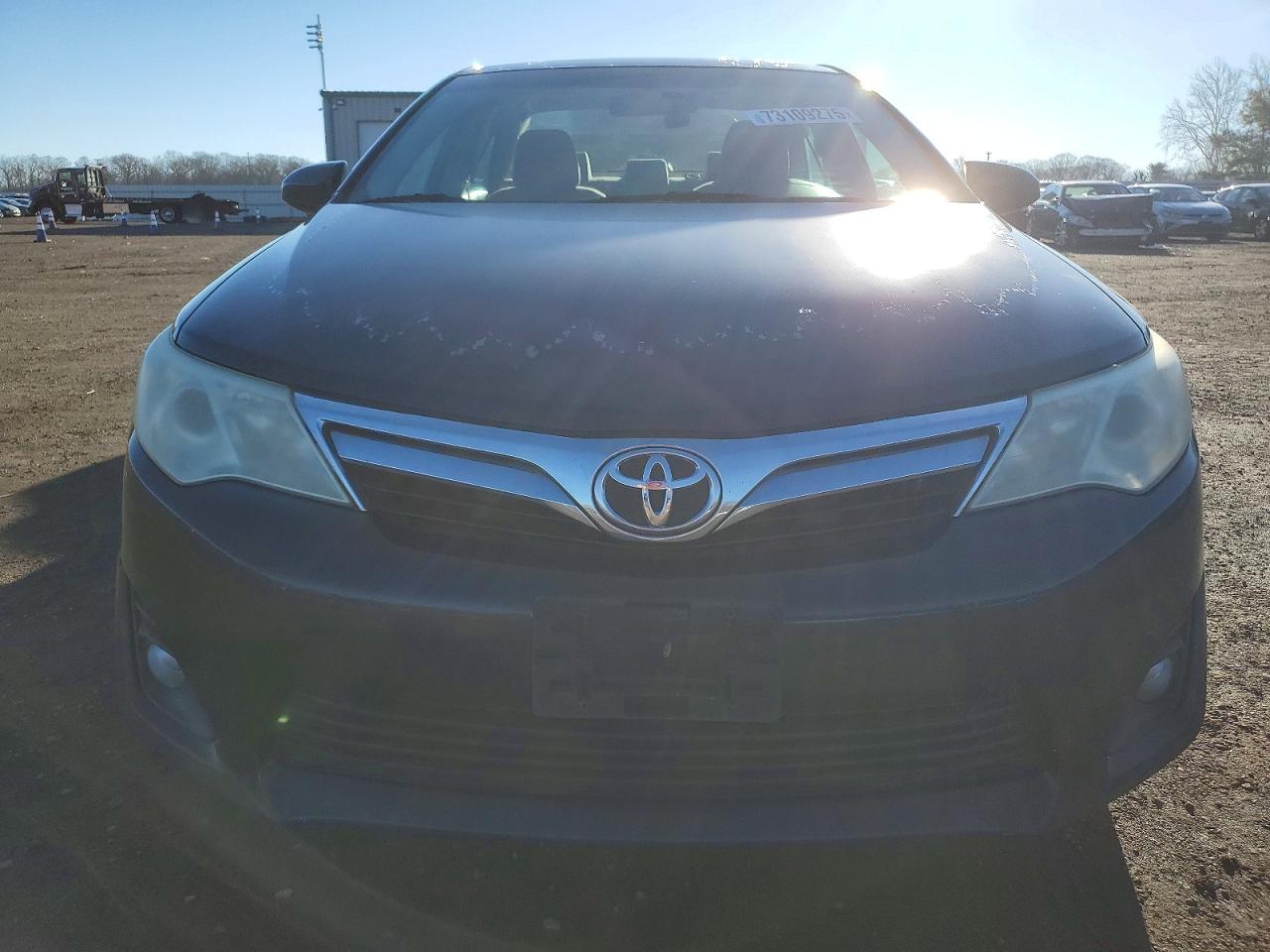 2012 Toyota Camry Le - Фото 5