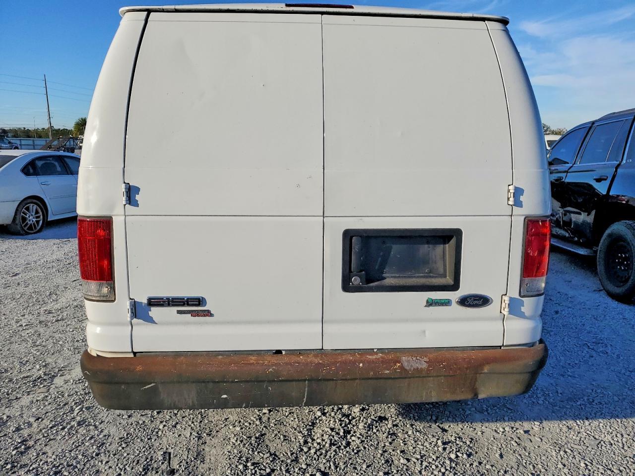 2014 Ford E150 Delivery Van - Фото 6