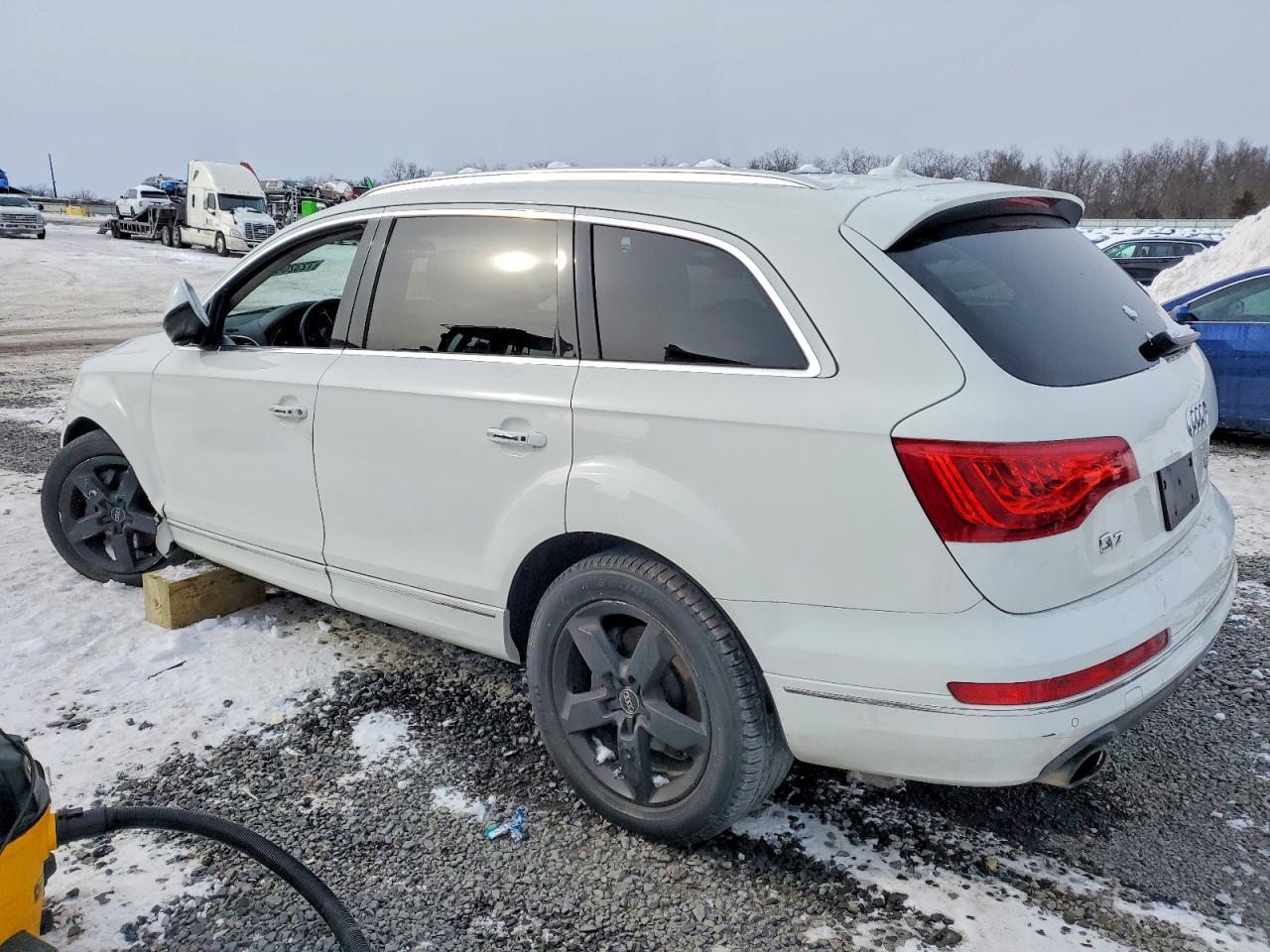2014 Audi Q7 Premium Plus - Image 2