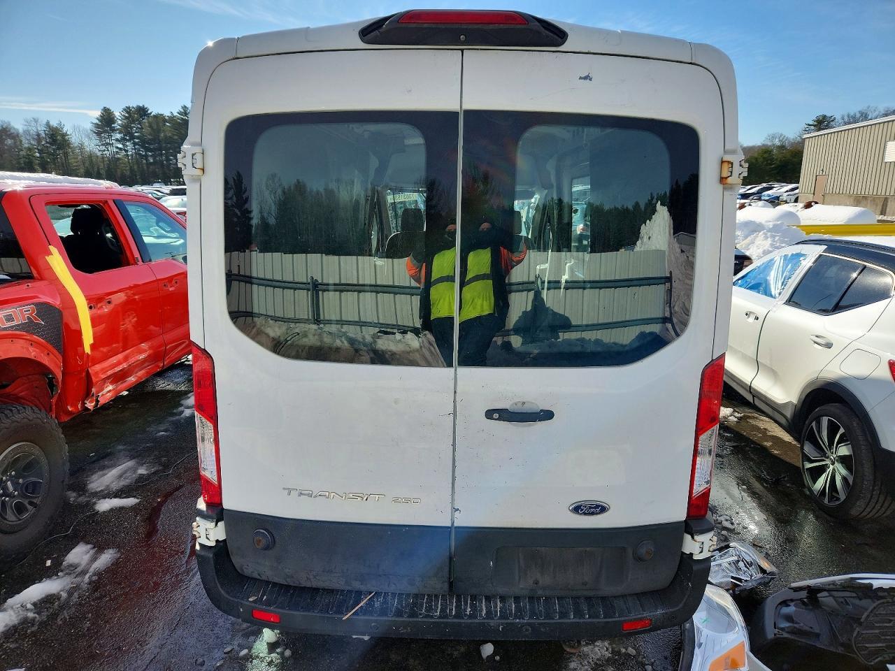 2019 Ford Transit T-250 - Image 6