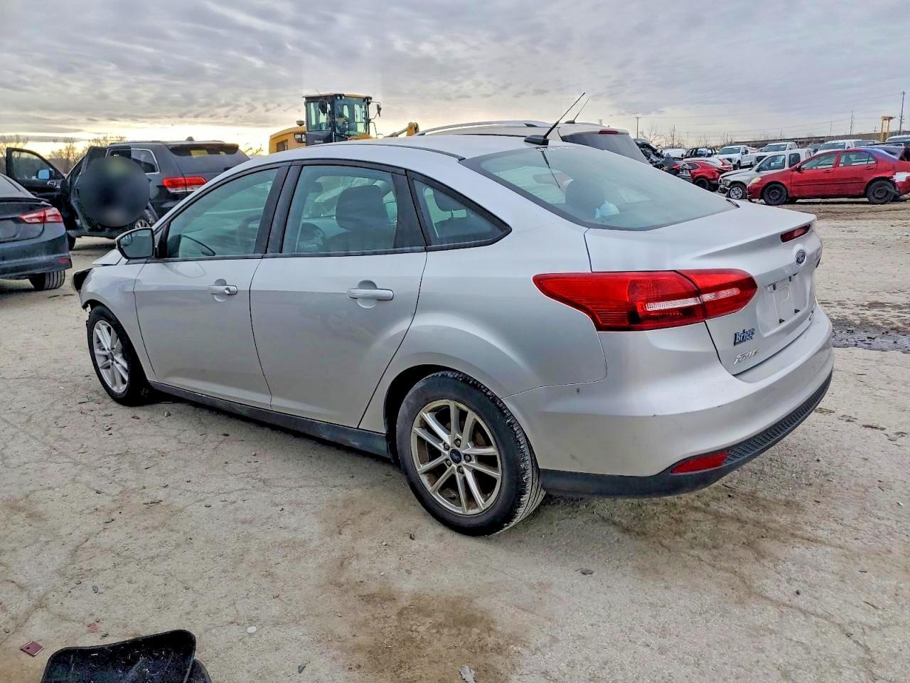 2016 Ford Focus Se - Image 2