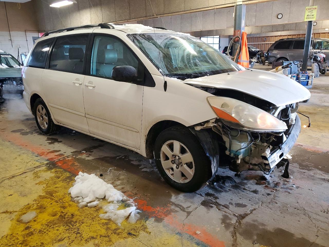 2008 Toyota Sienna Ce - Image 4