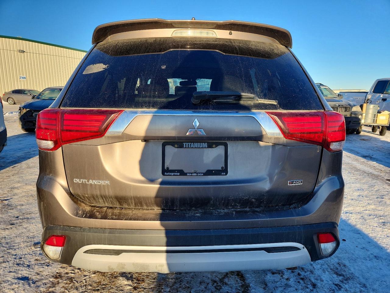 2020 Mitsubishi Outlander Se - Фото 6