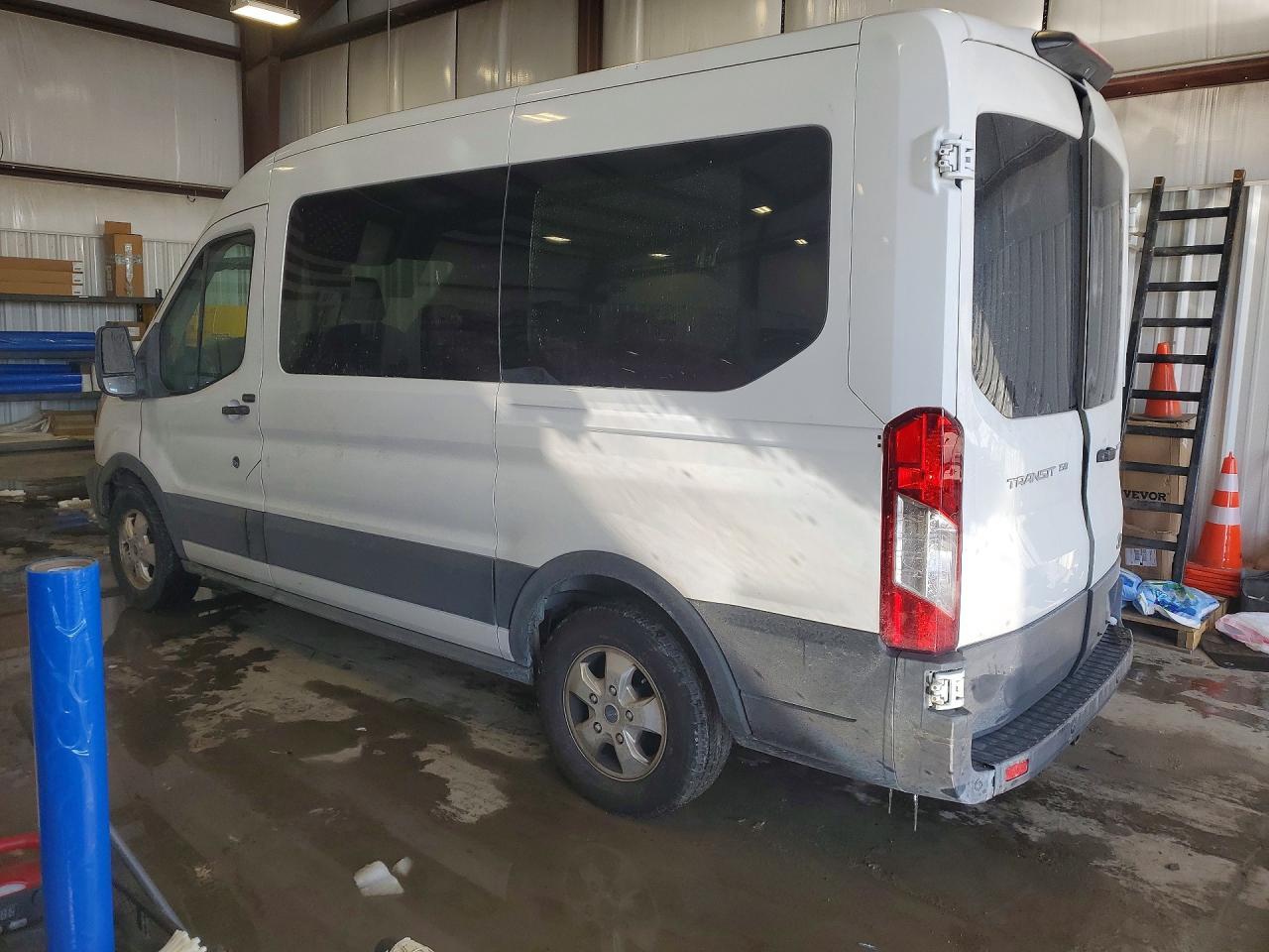 2018 Ford Transit T-150 - Фото 2