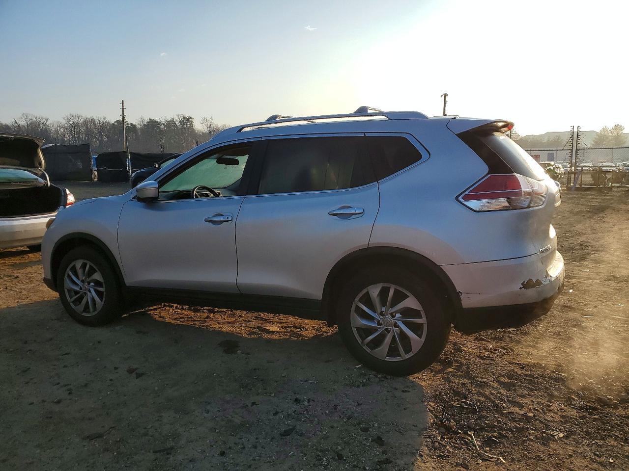 2015 Nissan Rogue Sl - Фото 2