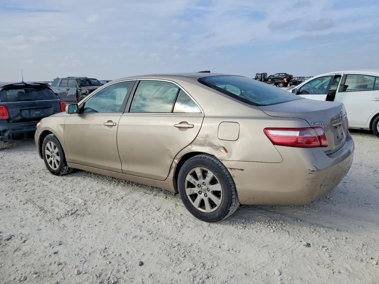 2007 Toyota Camry Ce - Фото 2