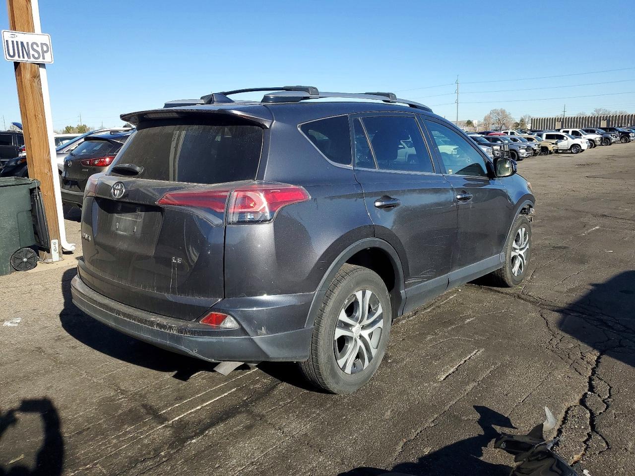 2017 Toyota Rav4 Le - Фото 3