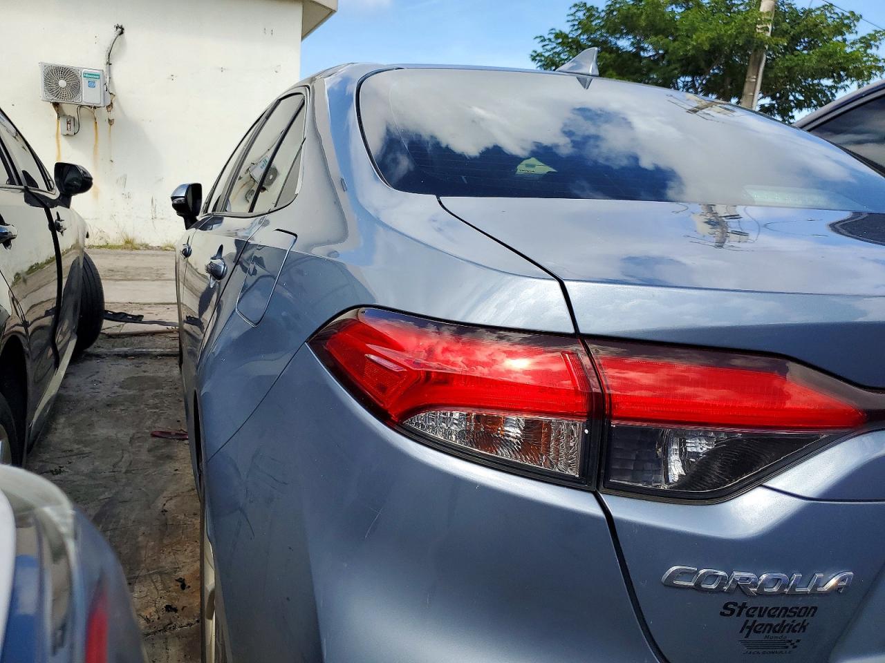 2020 Toyota Corolla Xle - Image 2