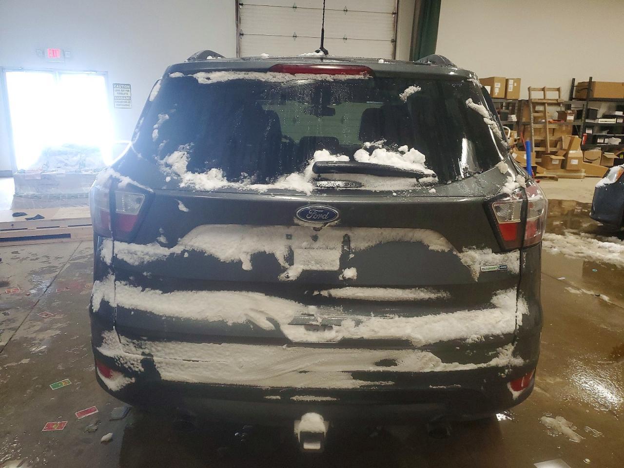 2017 Ford Escape Titanium - Image 6