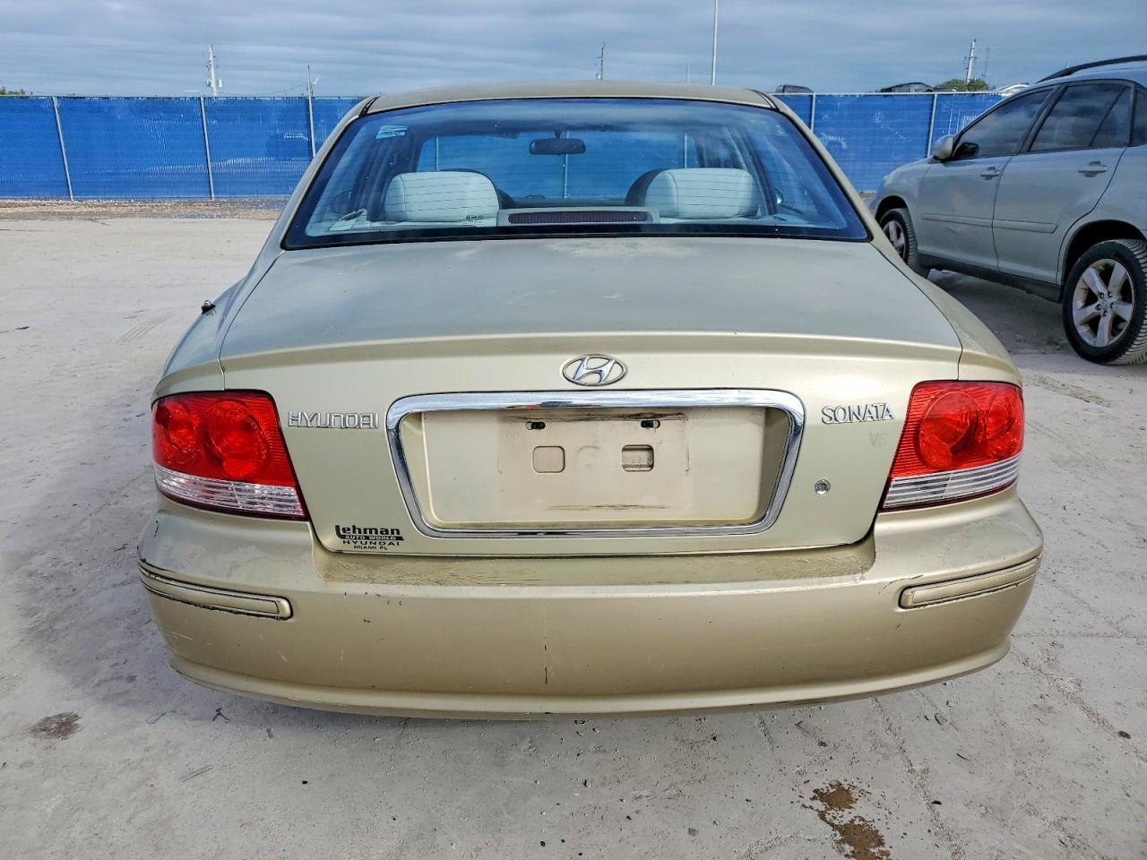 2004 Hyundai Sonata Gls - Image 6