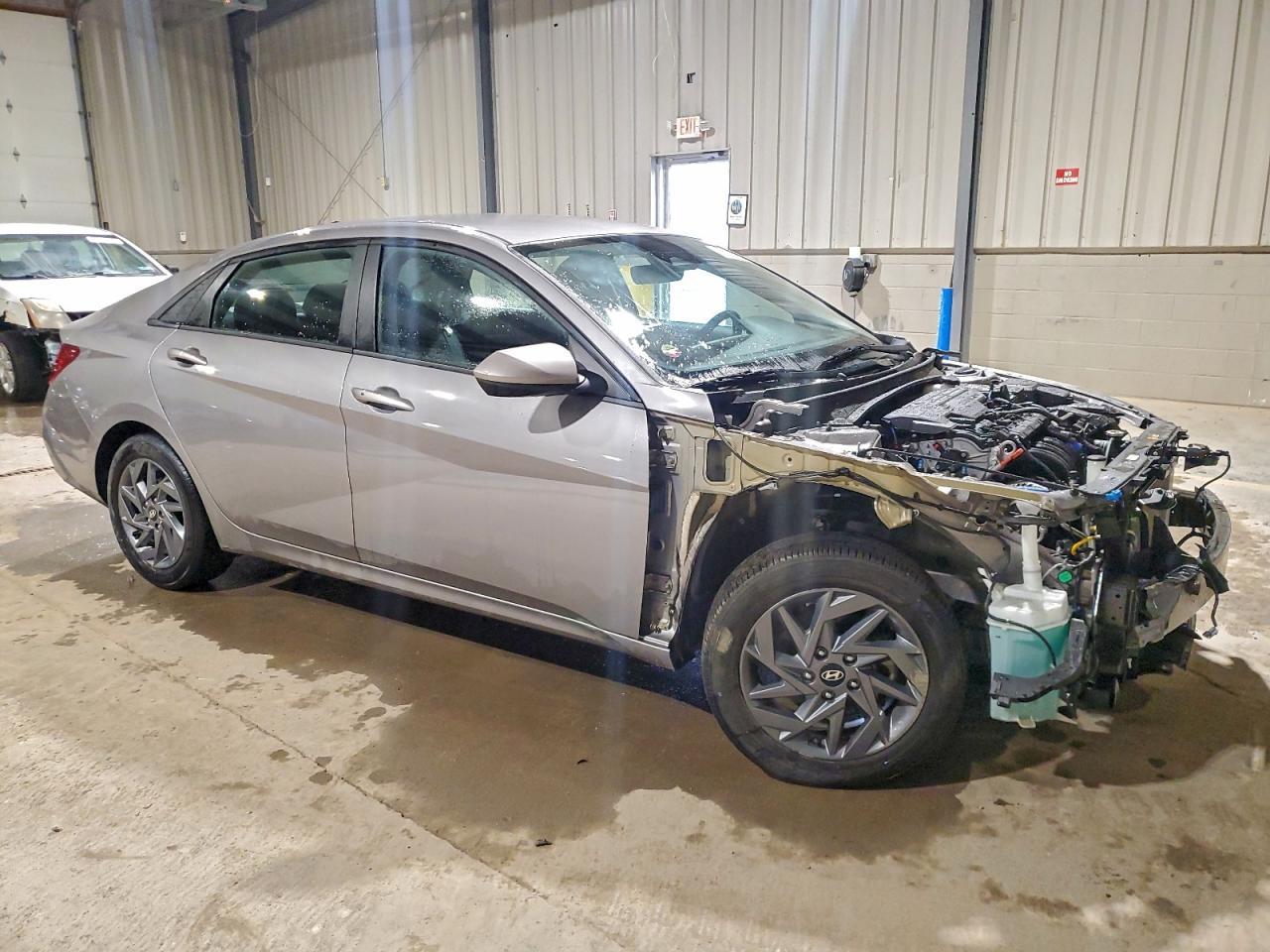 2024 Hyundai Elantra Sel - Фото 4