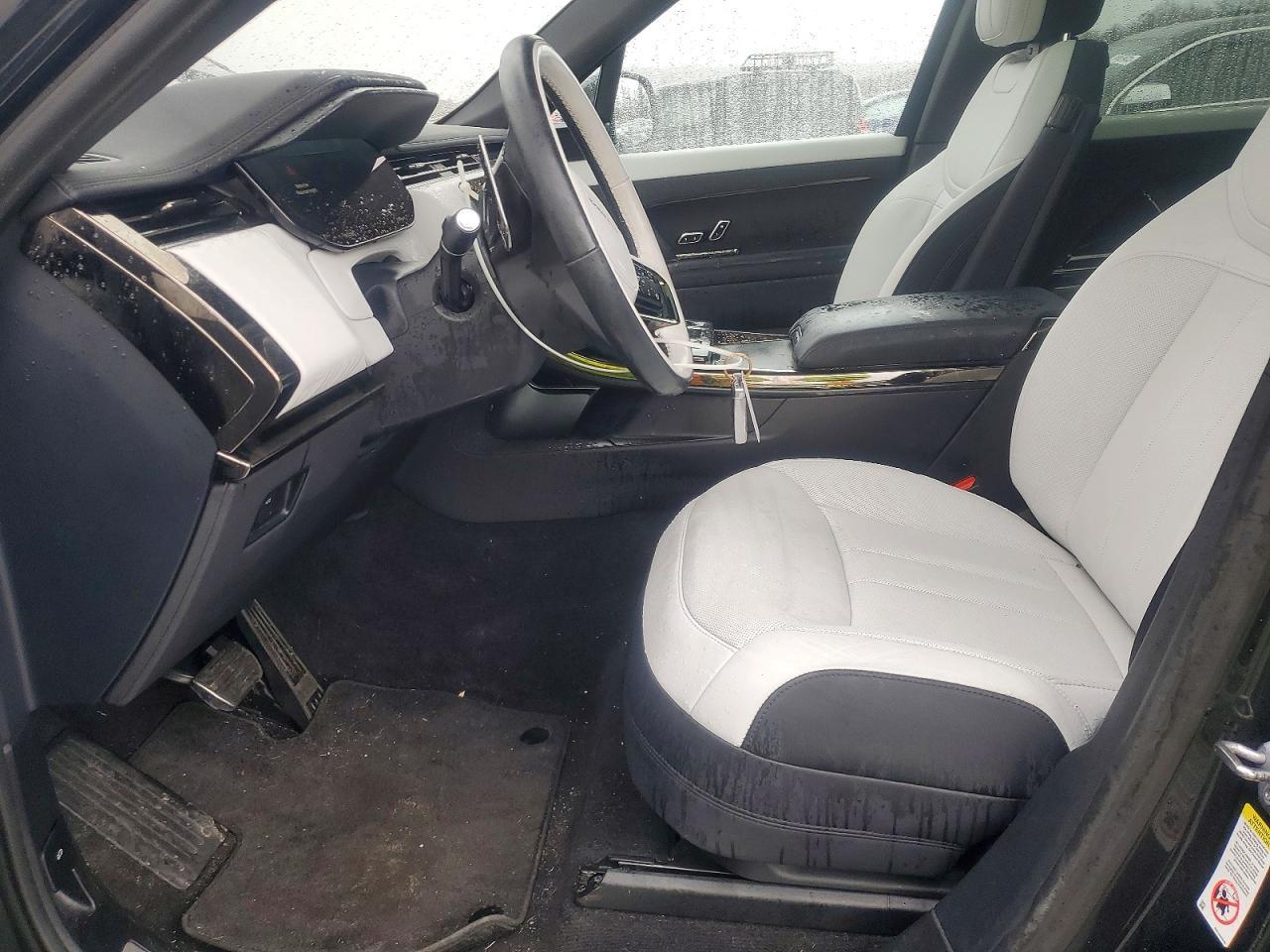 2023 Land Rover Range Rover Sport Dynamic Se - Image 6
